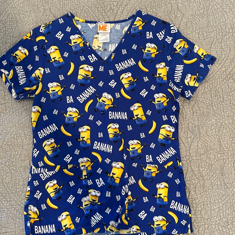 Scrub Top- Minions/Bananas